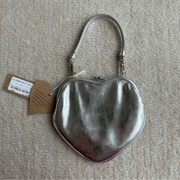 Vivienne Westwood Belle Heart Framed Purse - Picture 2 of 5